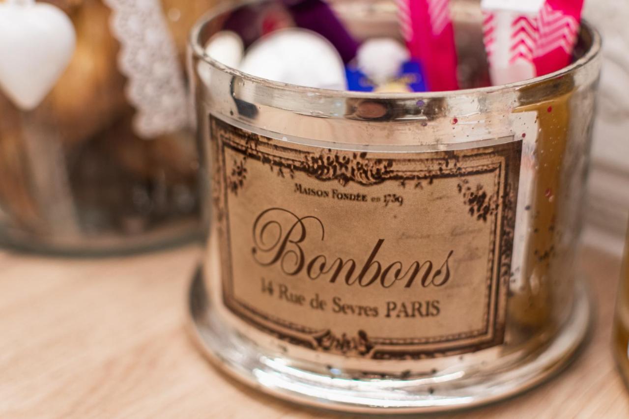 The French Boudoir Apartment เอแปร์เน ภายนอก รูปภาพ