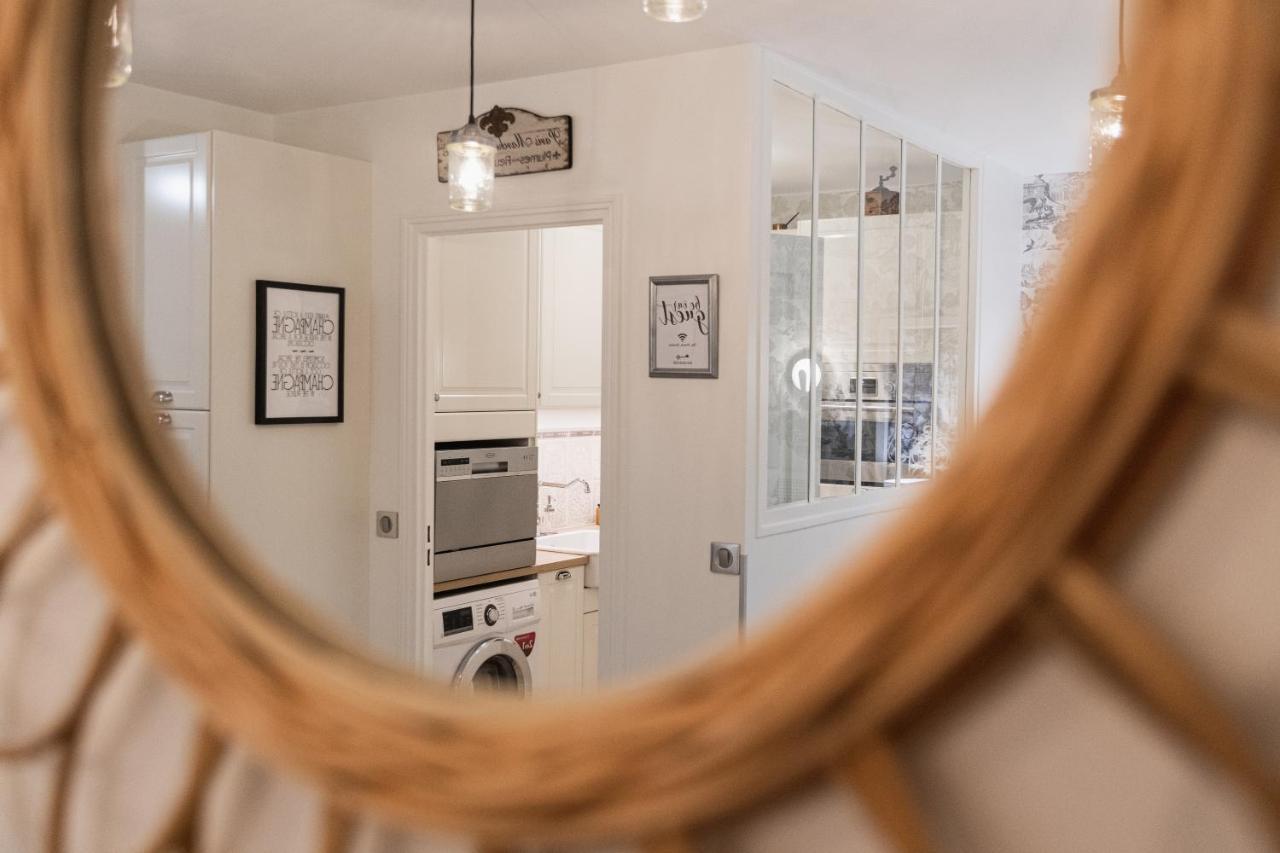 The French Boudoir Apartment เอแปร์เน ภายนอก รูปภาพ